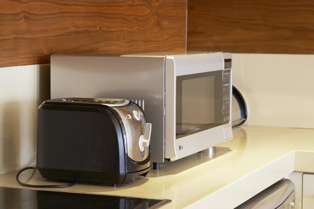 Marine Square Luxury Suites Hermanus Ngoại thất bức ảnh