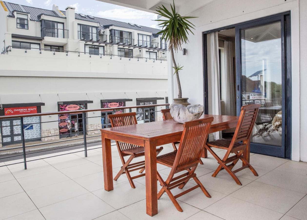 Marine Square Luxury Suites Hermanus Ngoại thất bức ảnh